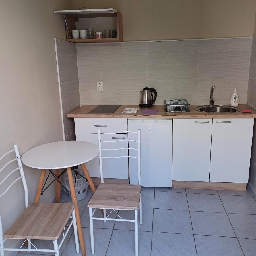 Apartments Losinj มาลีโลชินจ์ ภายนอก รูปภาพ