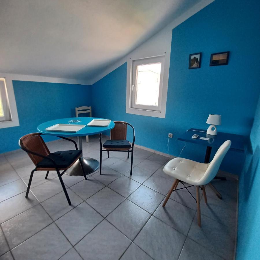 Apartments Losinj มาลีโลชินจ์ ภายนอก รูปภาพ
