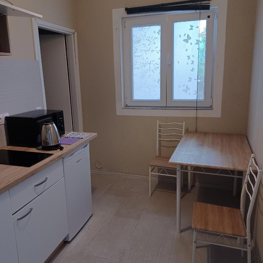 Apartments Losinj มาลีโลชินจ์ ภายนอก รูปภาพ
